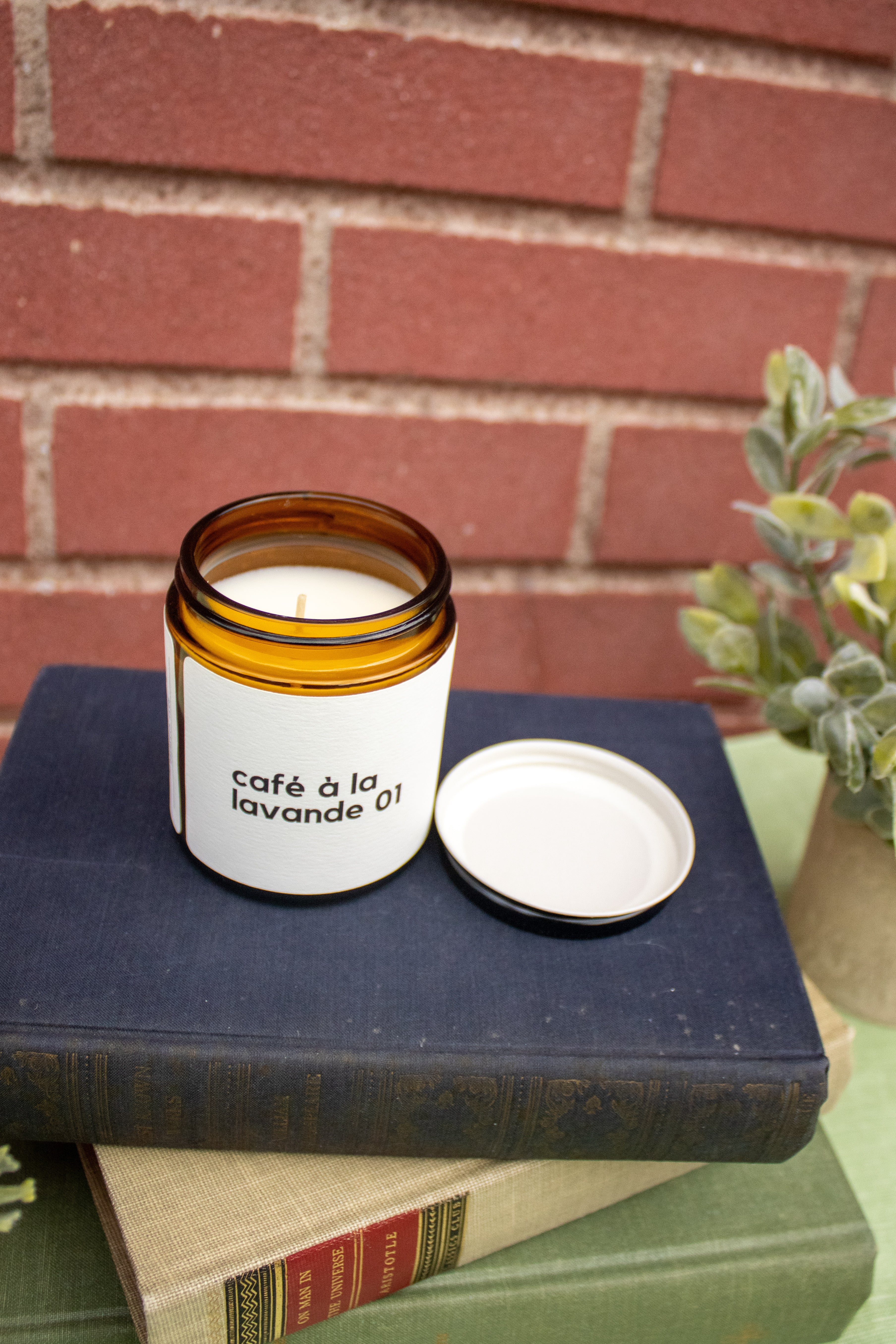 Café À La Lavande 4.5oz Amber Jar