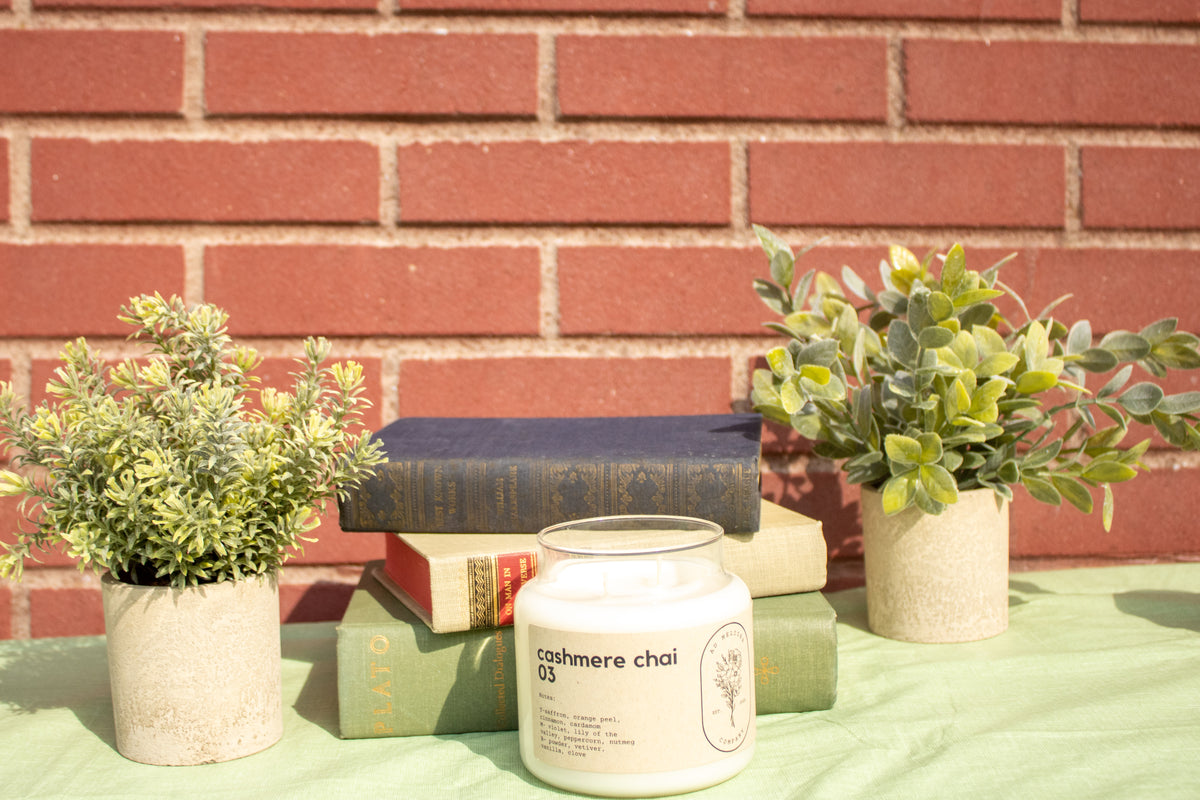 Cashmere Chai 16oz Apothecary Jar