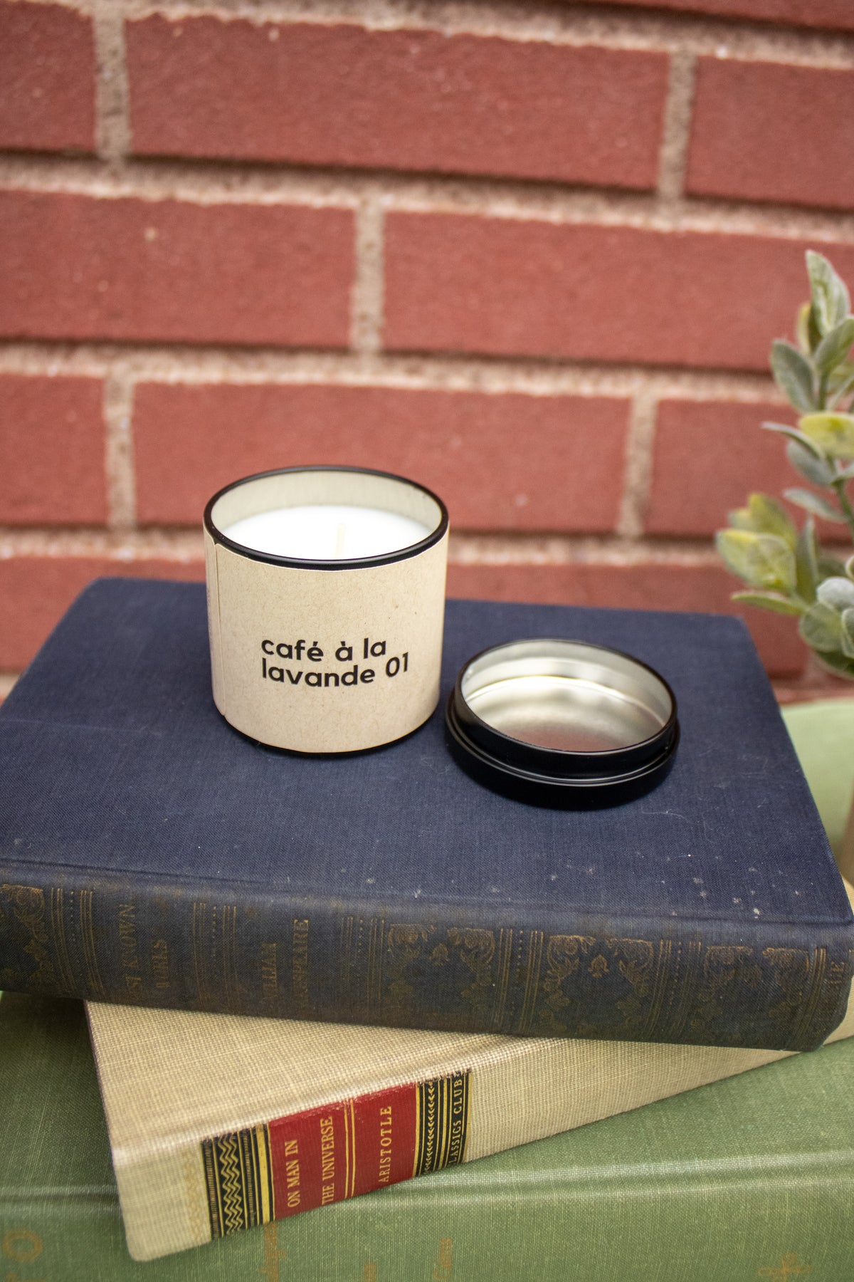 Café À La Lavande 3oz Tin