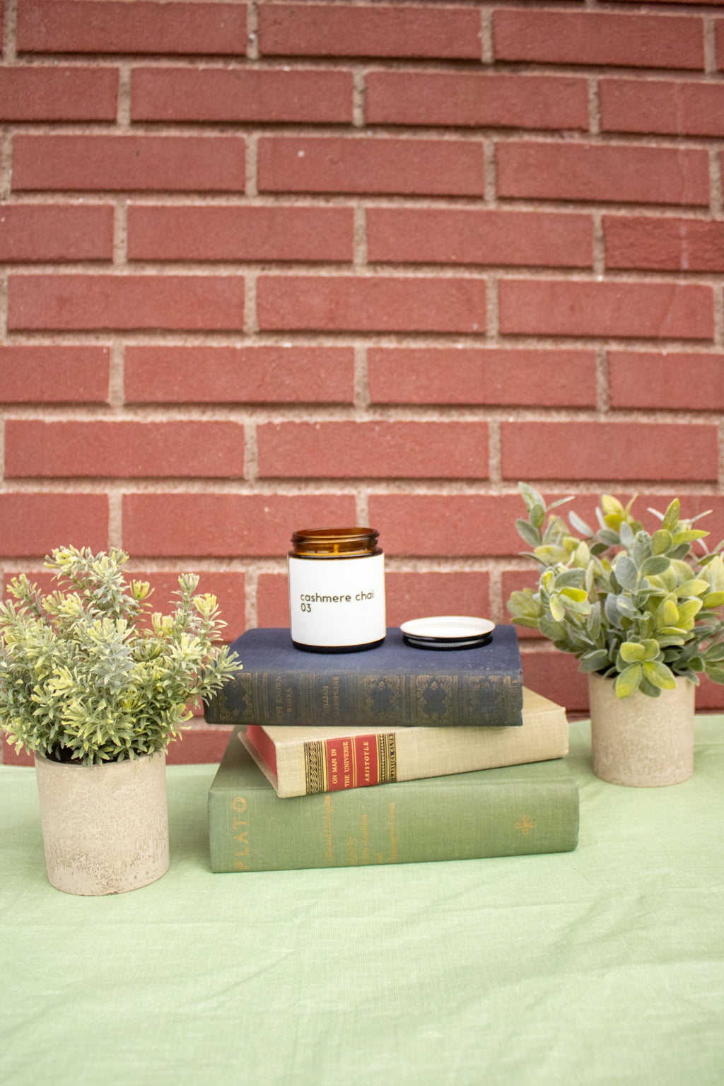 Cashmere Chai 4.5oz Amber Jar