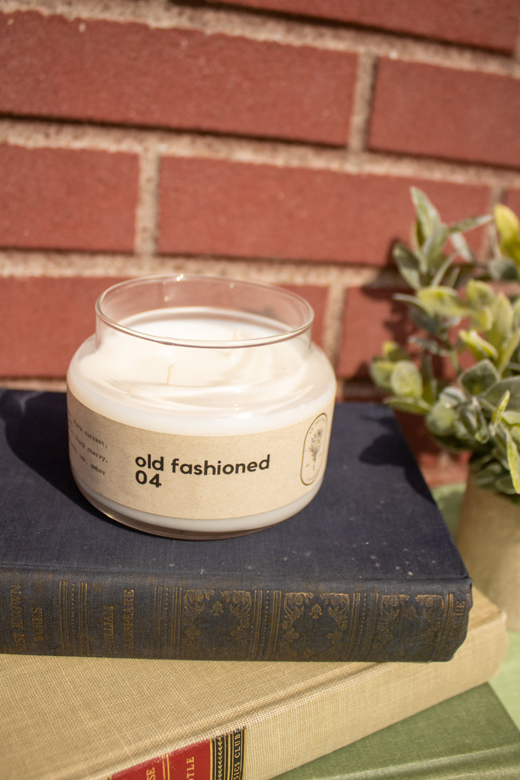 Old Fashioned 9.5oz Apothecary Jar