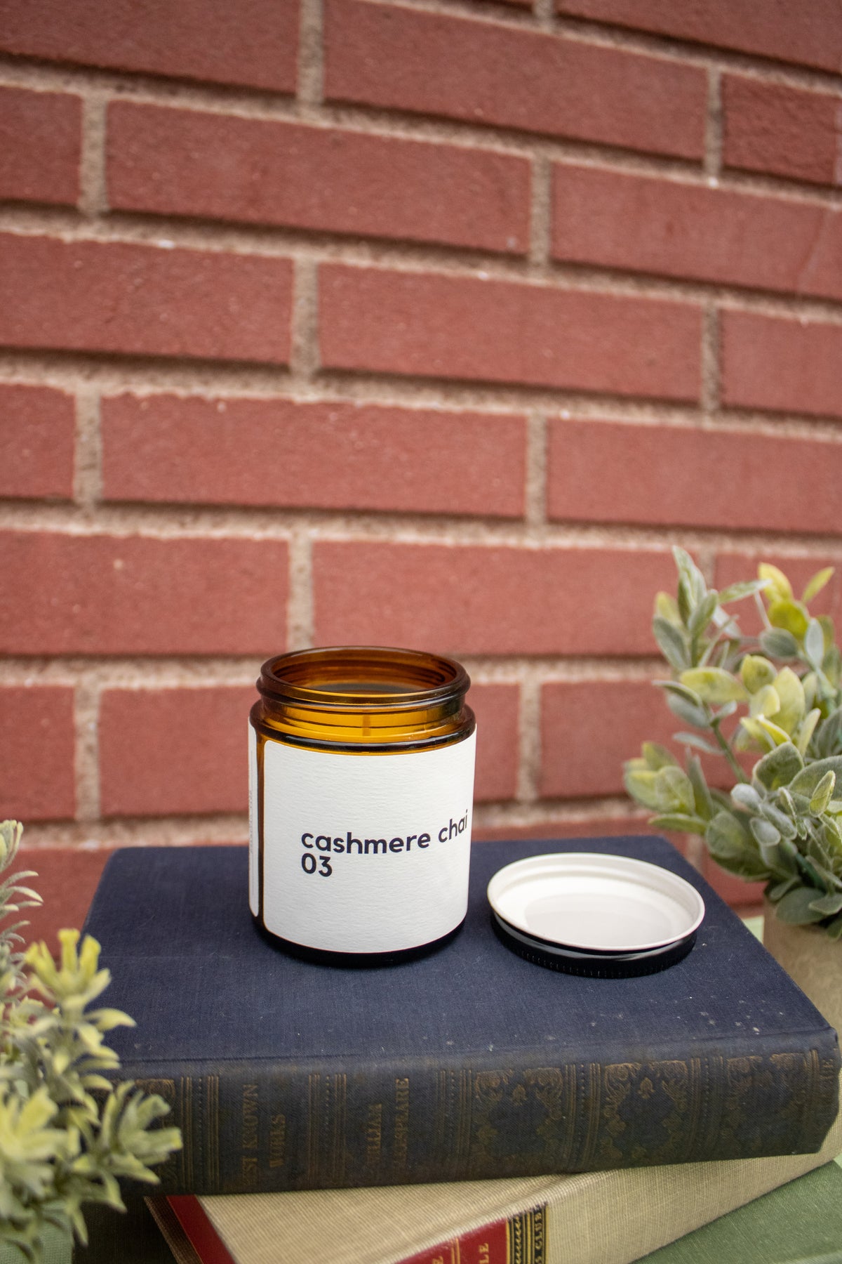 Cashmere Chai 4.5oz Amber Jar
